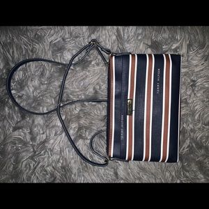 Tommy Hilfiger purse